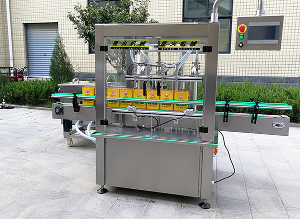 全自動液體灌裝機(jī)