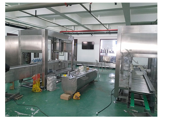 大劑量液體灌裝機(jī)