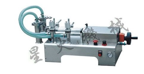 雙頭液體灌裝機(jī)